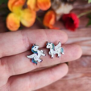 Unicorn Enamel Silver Tone Earrings. - STUDDED STUD EARRINGS